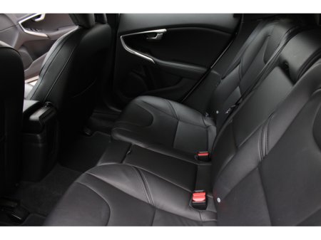 2017 Volvo V40 - thumbnail 18