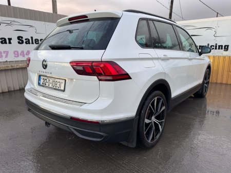2021 Volkswagen Tiguan LIFE 2.0 TDI MANUAL 6SPEED FWD 122BHP 5 5DR €26,800 thumbnail