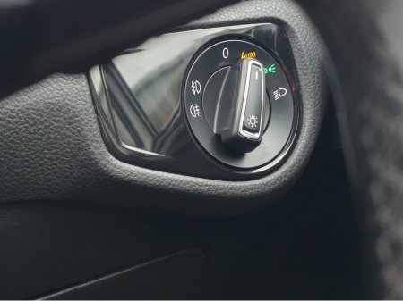 2015 Volkswagen Golf 1.4 HIGHLINE EDITION ALCANTARA SEATS REVERSING CAMERA - SIMI DEALER - LOW ROAD TAX BAND €14,750 thumbnail