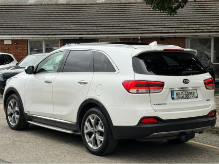 2016 Kia Sorento - thumbnail 11