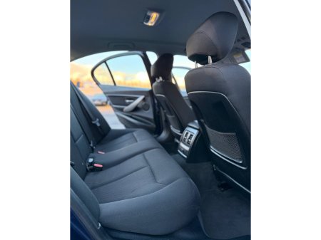 2017 BMW 3 Series - thumbnail 33