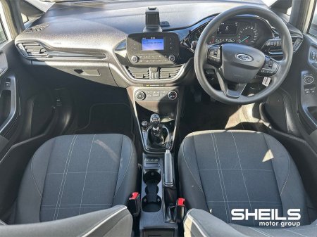 2018 Ford Fiesta - view 3