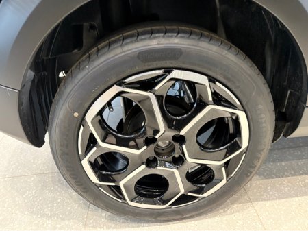 2026 Citroen C3 1.2L MANUAL 2026 €26,000 thumbnail