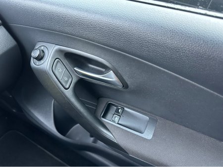 2015 Volkswagen Polo TRENDLINE 1.0 60HP MANUAL 5SPEED 5DR thumbnail