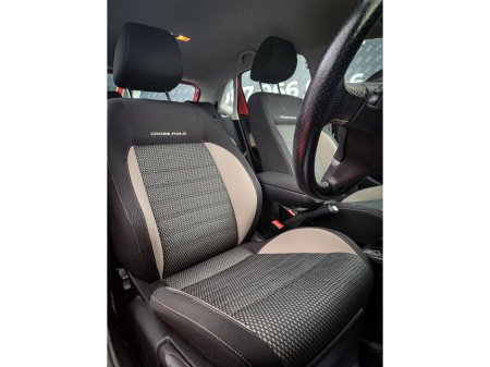 2013 Volkswagen Polo - thumbnail 27