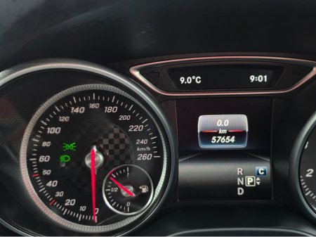 2016 Mercedes-Benz A Class A180 AMG LINE INTERIOR SUNFOOF  - HALF LEATHER HEATED SEATS - REV CAMERA - HI SPEC / SYSTEM LOW ROAD TAX BAND / SIMI DEALER thumbnail