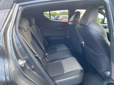 2022 Toyota C-HR - thumbnail 15