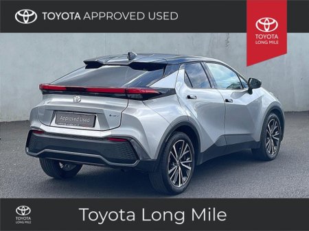 2025 Toyota C-HR 2.0 Phev Sol with Steps €40,449