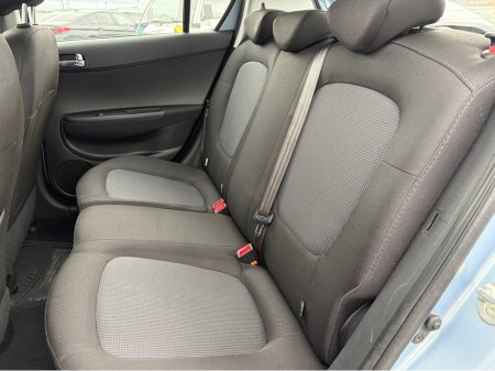 2013 Hyundai i20 - thumbnail 9