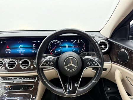 2020 Mercedes-Benz E Class E 220 d A/T AMG Line €26,950 thumbnail