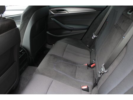 2020 BMW 5 Series - thumbnail 22