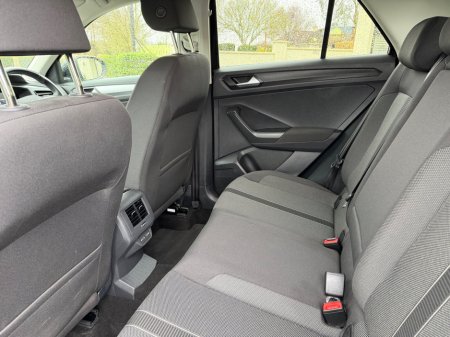 2023 Volkswagen T-Roc - thumbnail 18