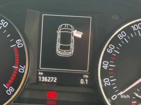 2016 Skoda Rapid 1.2TSI 90HP SPACEBACK AMBITION €8,490 thumbnail