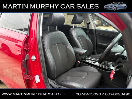 2018 Kia Optima - thumbnail 14