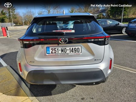 2025 Toyota Yaris Cross - thumbnail 4