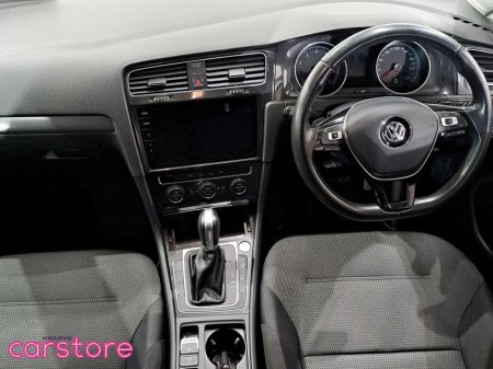 2017 Volkswagen Golf - thumbnail 11