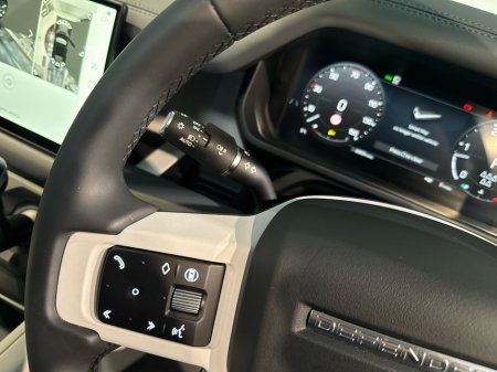 2025 Land Rover Defender 110 D350 DIESEL *N1 Commerical €98,750 thumbnail