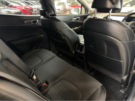 2023 Kia Sportage - thumbnail 4