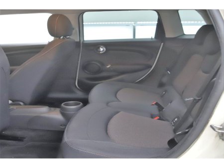 2017 MINI Hatch 1.5 AUTO 5DR *1 YEARS WARRANTY* €15,990 thumbnail