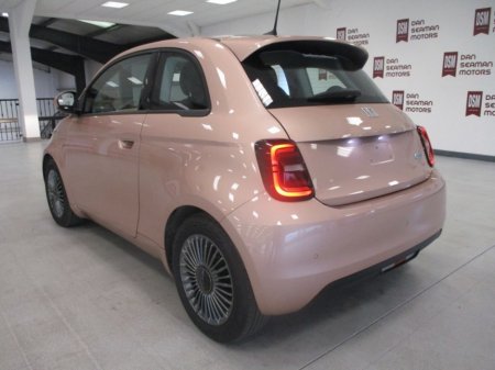 2025 Fiat 500e  €26,145 thumbnail