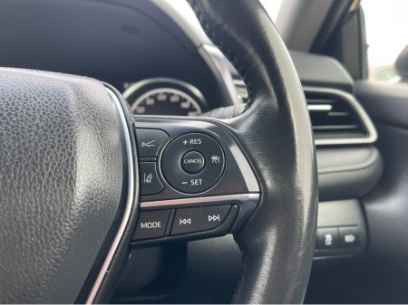 2021 Toyota Camry - thumbnail 18