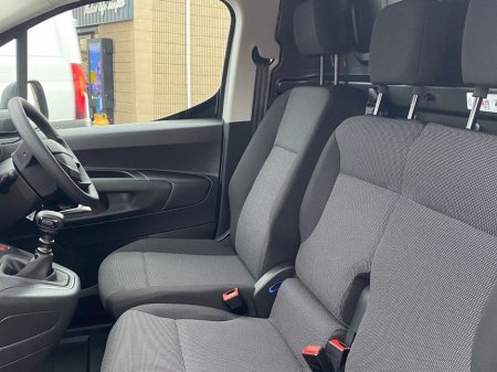 2025 Fiat Doblo SWB 1.5 100HP 650KG 4DR €21,450 thumbnail