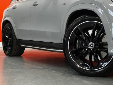 2025 Mercedes-Benz GLE Class - thumbnail 5