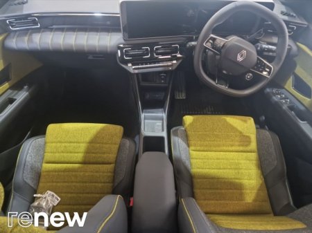 2026 Renault 5 E-Tech Iconic 52 kWh 150hp €35,495