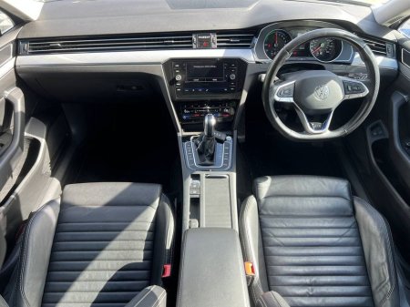 2022 Volkswagen Passat - thumbnail 10