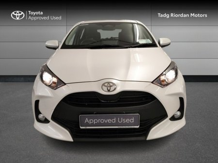 2024 Toyota Yaris HYBRID LUNA €26,950 thumbnail
