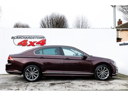 2017 Volkswagen Passat - thumbnail 3