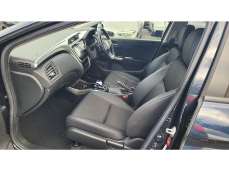 2017 Honda Grace - thumbnail 14