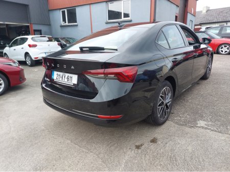 2021 Skoda Octavia AMBITION 1.0 TSI 110HP 4DR €21,950 thumbnail