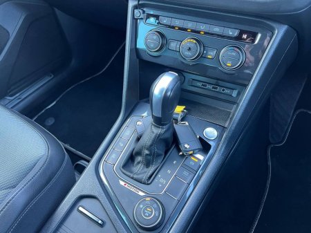 2020 Volkswagen Tiguan - thumbnail 11