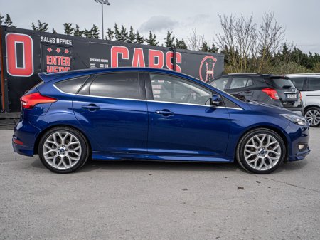 2015 Ford Focus - thumbnail 12