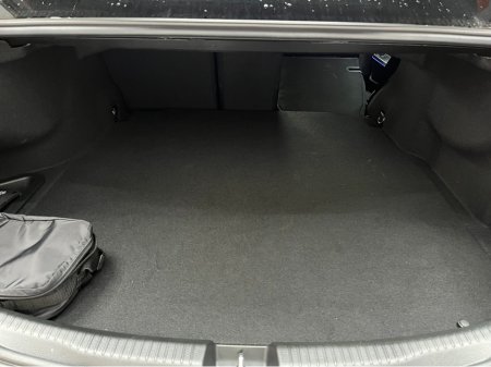 2027 Mercedes-Benz C Class - thumbnail 8