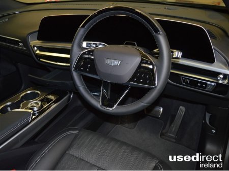 2026 Cadillac Lyriq - thumbnail 8