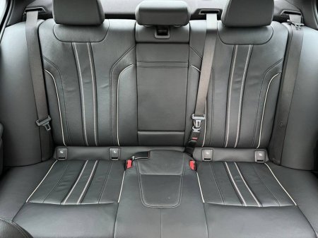 2020 BMW 5 Series - thumbnail 12