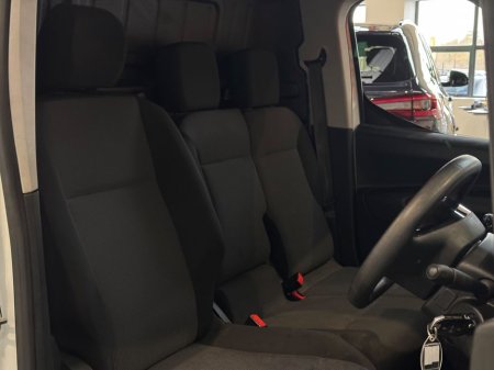 2020 Peugeot Partner - thumbnail 10