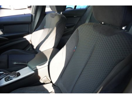 2016 BMW 3 Series - thumbnail 24