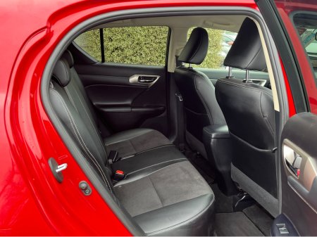 2017 Lexus CT 200 h SPORT AUTOMATIC 1.8 PETROL //SAT NAV//REVERSE CAMERA//HALF LEATHER SEATS// thumbnail