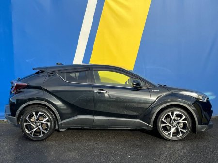 2018 Toyota C-HR 1.8 HYBRID // SERVICE HISTORY // HALF LEATHER INTERIOR // DIAMOND CUT ALLOYS €19,950