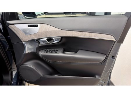 2023 Volvo XC90 ULTIMATE T8 RECHARGE AWD €65,500 thumbnail