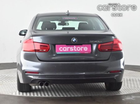 2018 BMW 3 Series 330e Sport €20,880