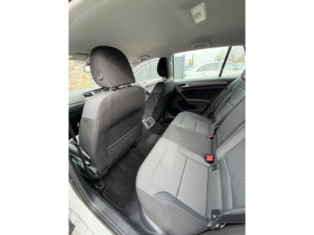 2013 Volkswagen Golf - thumbnail 16