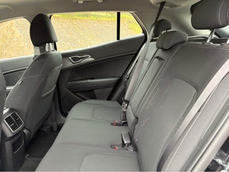 2025 Kia Sportage Diesel, manual €37,000 thumbnail