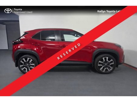 2025 Toyota Yaris Cross - thumbnail 3