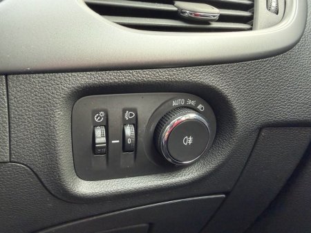 2021 Vauxhall Astra - thumbnail 18