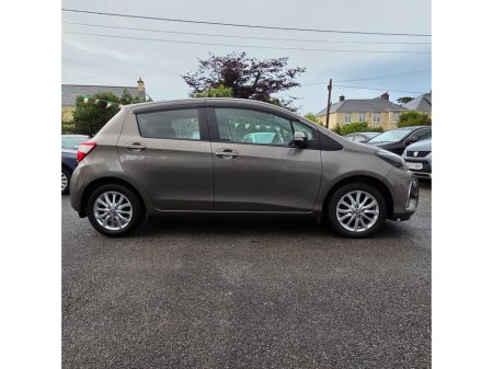 2018 Toyota Yaris 1.0 VVT-i 5Dr Luna €15,799 thumbnail