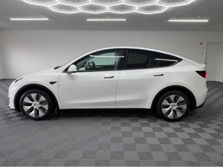 2023 Tesla Model Y - thumbnail 14